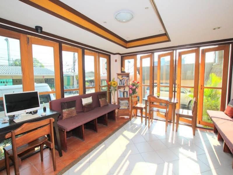 Narawan Hotel, HHQ Exterior foto